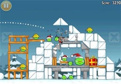 Le jeu Angry Birds se décline en version de Noël Le jeu Angry Birds se décline en version de Noël